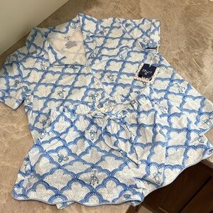 Roller rabbit pajama Size small